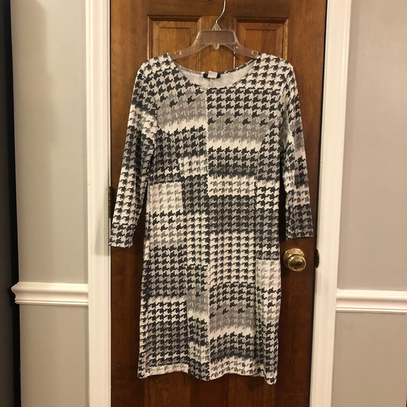 Like new Venus houndstooth dress—large - Picture 2 of 6